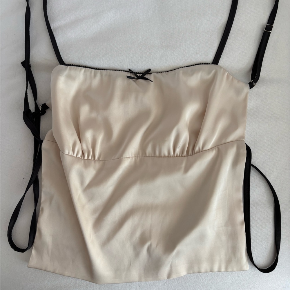 Edikted Backless Top